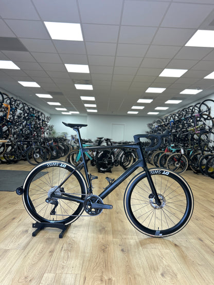 BMC Roadmachine 01 Di2 Carbon Racefiets