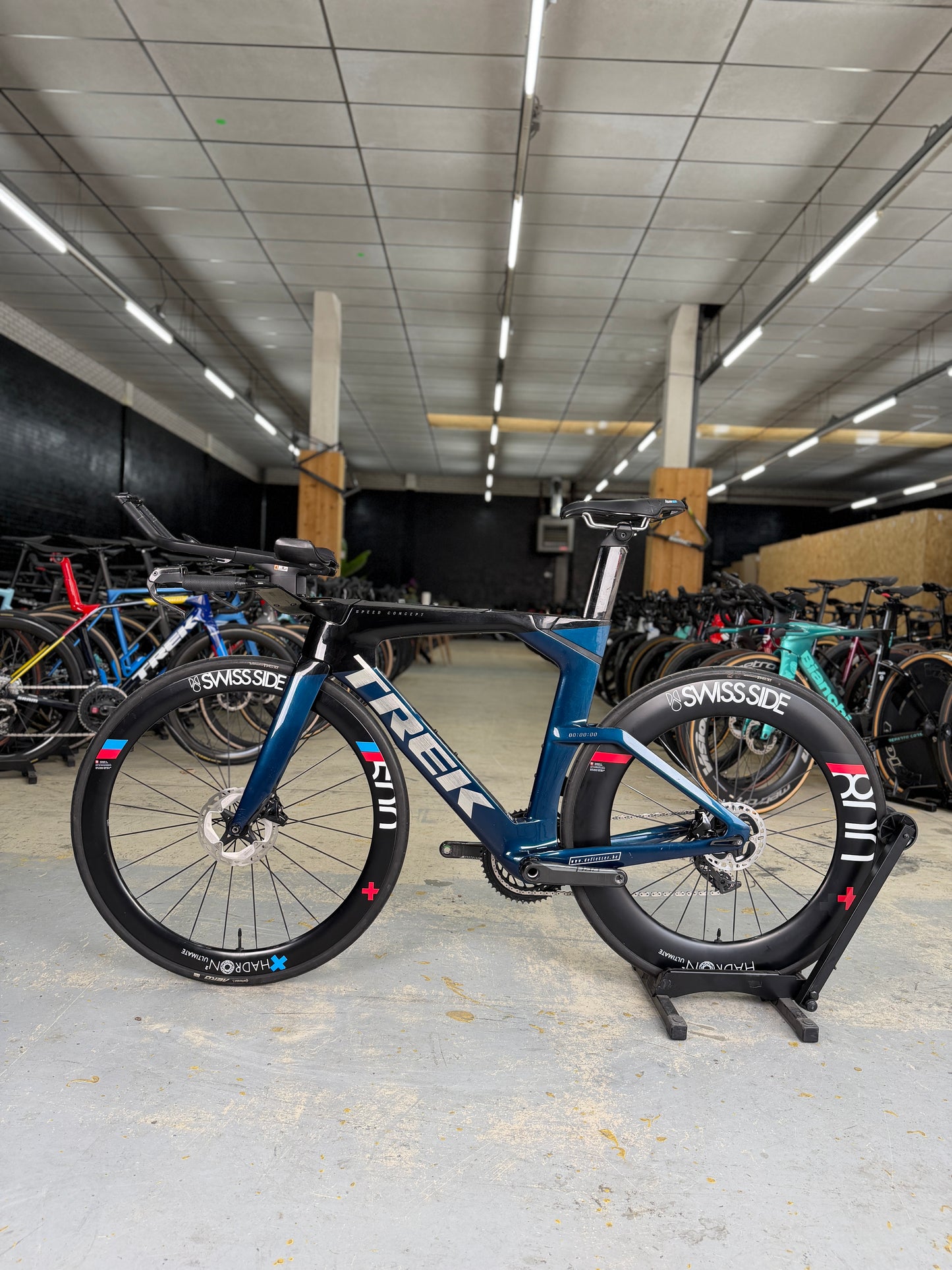 Trek Speed Concept SLR 9 eTap Red Carbon Racefiets