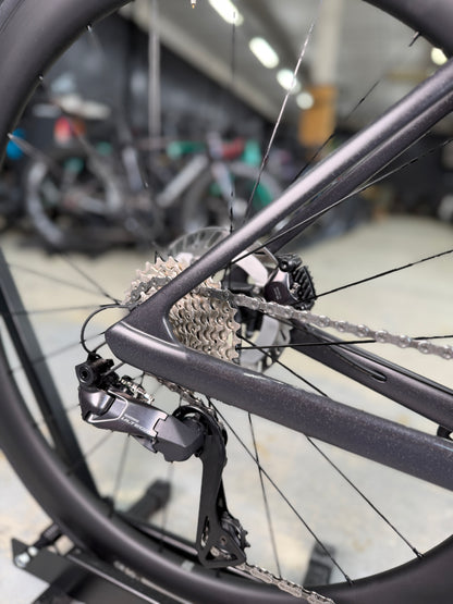 NIEUW BMC TeamMachine R01 Di2 Carbon Racefiets