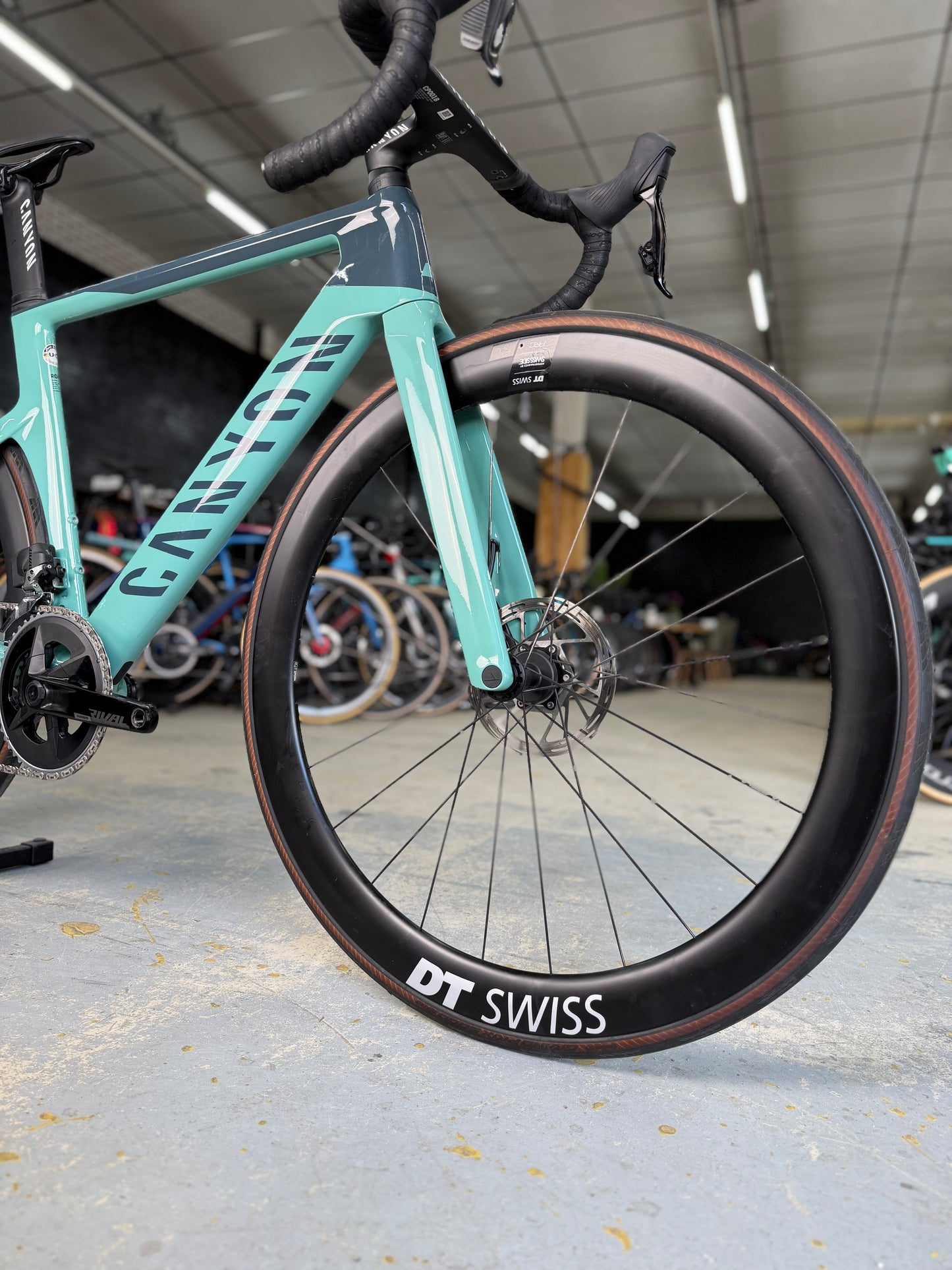 Canyon Aeroad CF SLX AXS Carbon Racefiets