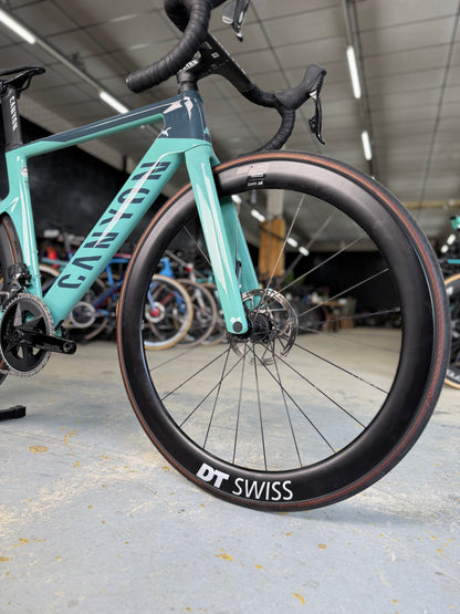 Canyon Aeroad CF SLX AXS Carbon Racefiets