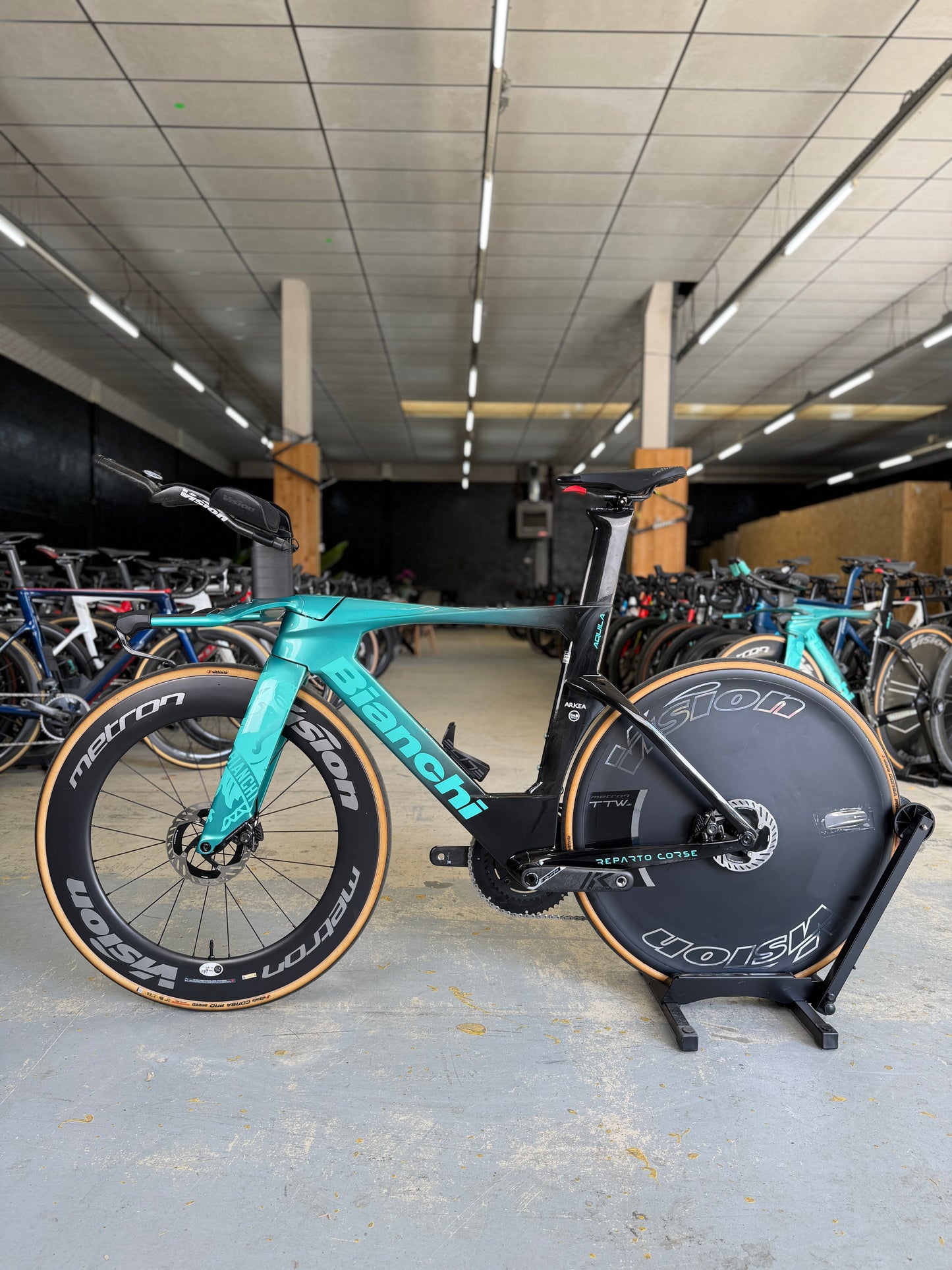 Bianchi Aquila RC Disc Di2 Carbon Road Bike