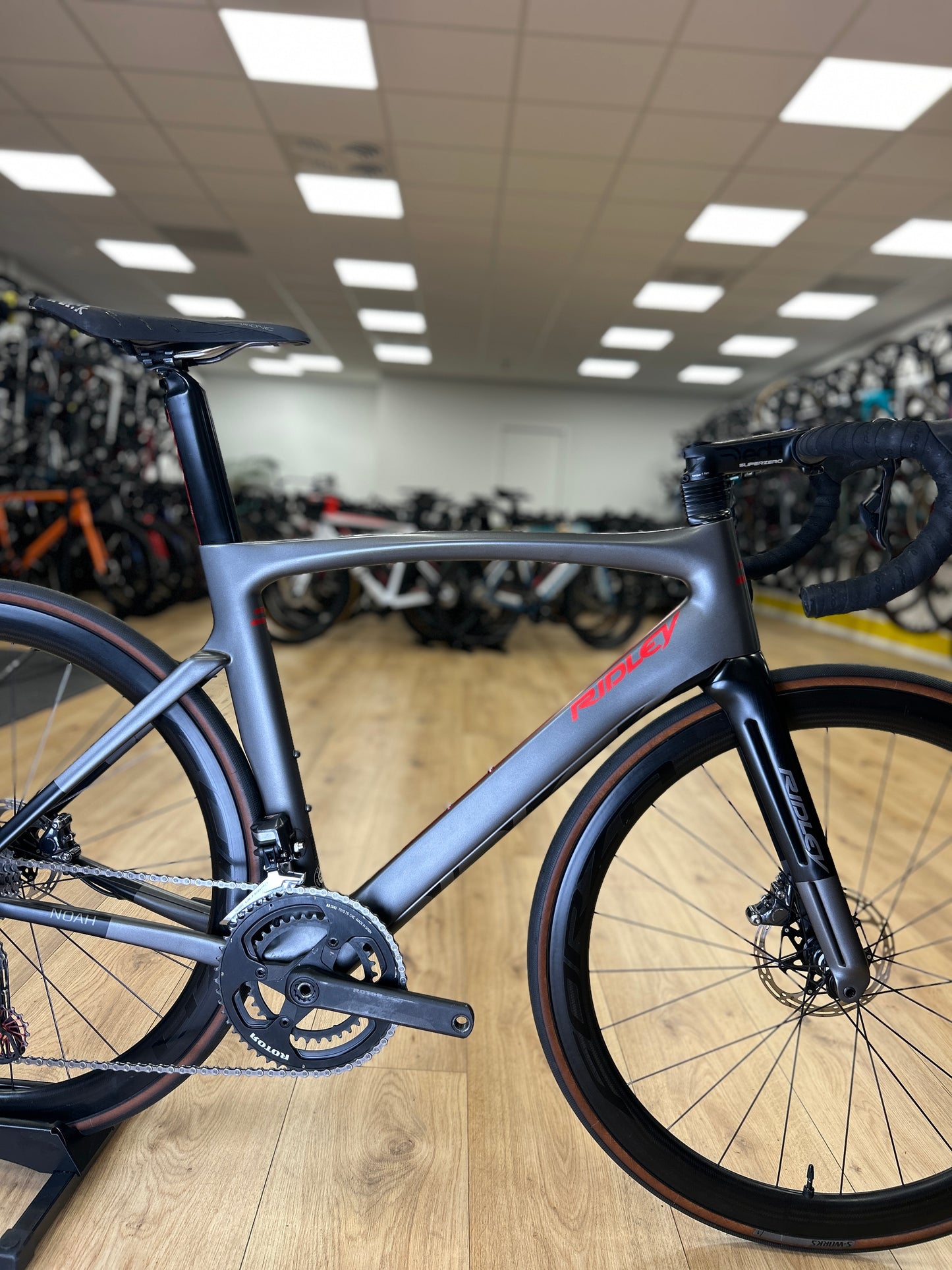 Ridley Noah Di2 Carbon Racefiets