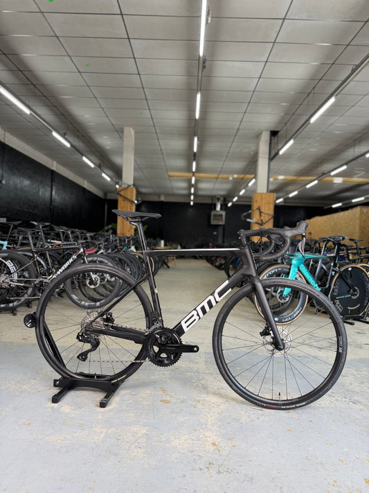 NIEUW BMC Teammachine SLR FIVE Di2 Carbon Racefiets