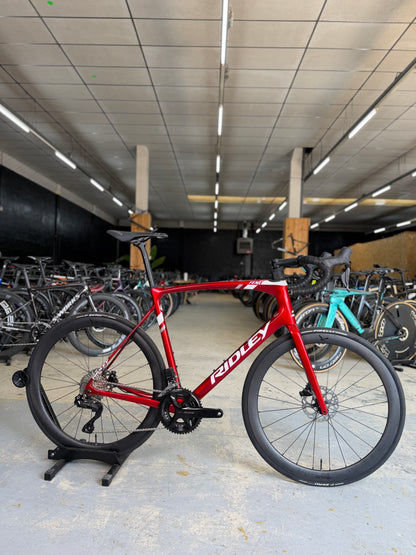 NIEUW Ridley Fenix Di2 Carbon Racefiets