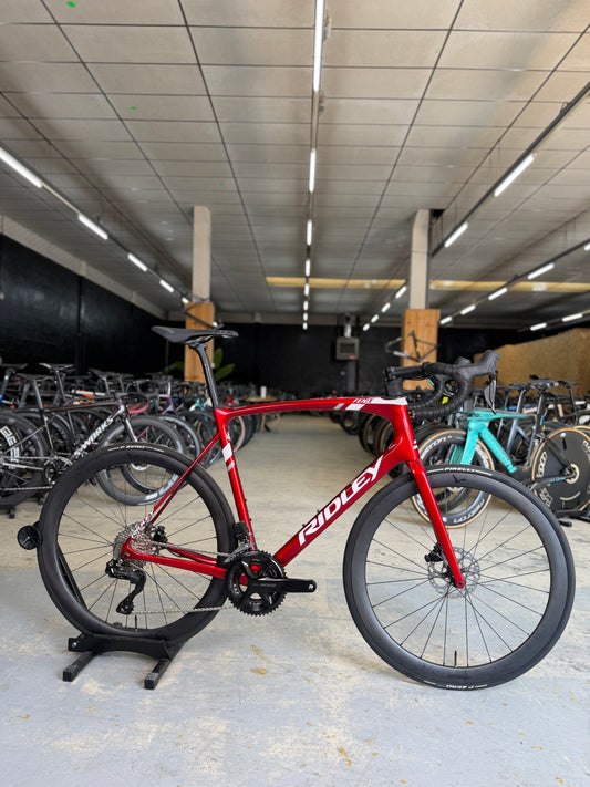 NIEUW Ridley Fenix Di2 Carbon Racefiets