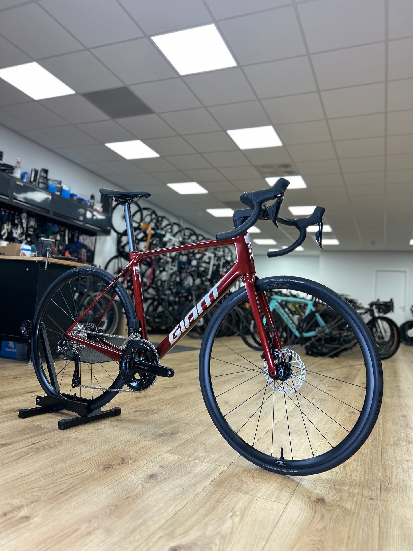 Demo Giant TCR Advanced 1 Di2 Carbon Road Bike
