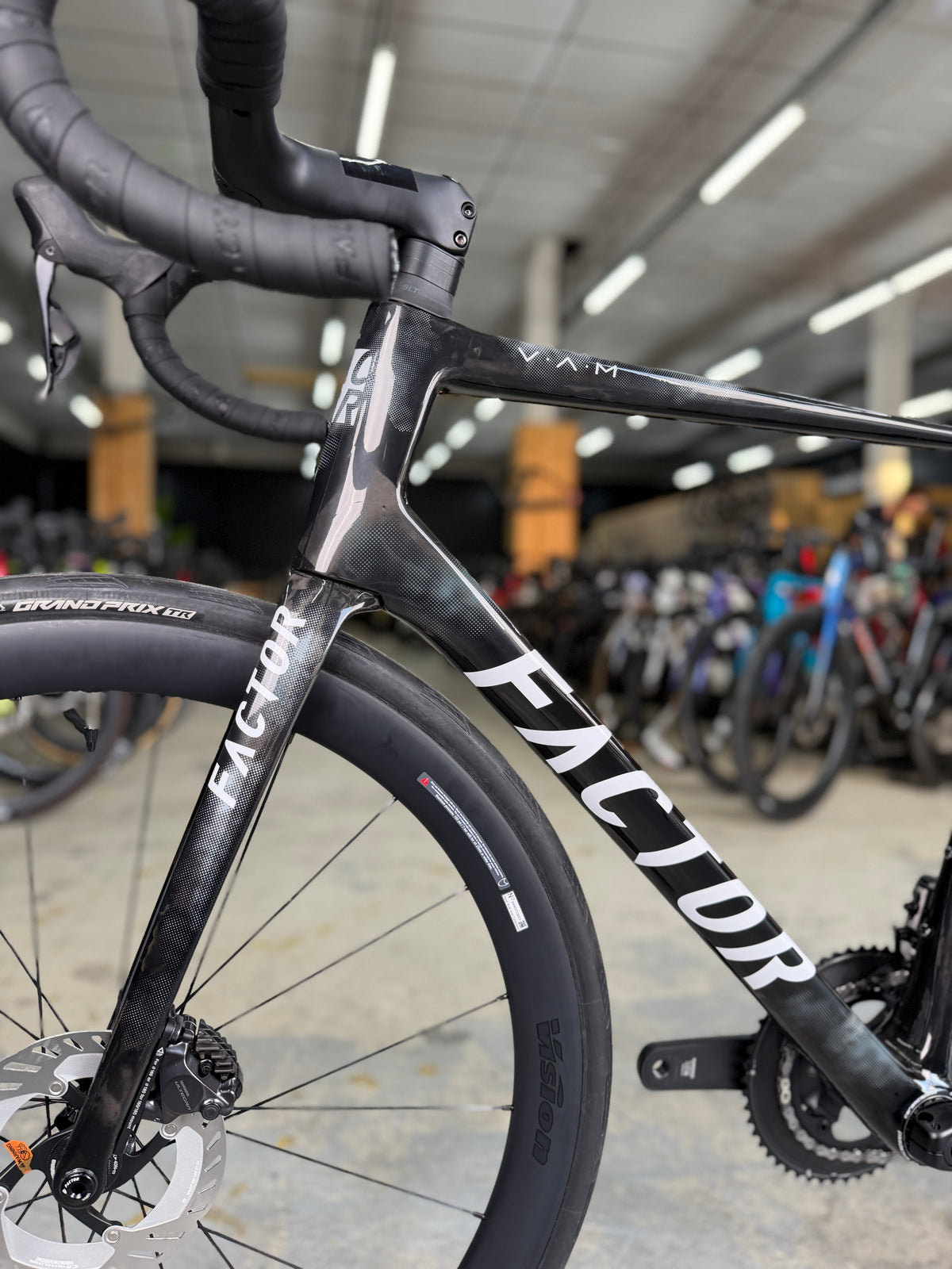NIEUW Factor O2 VAM Di2 Carbon Racefiets