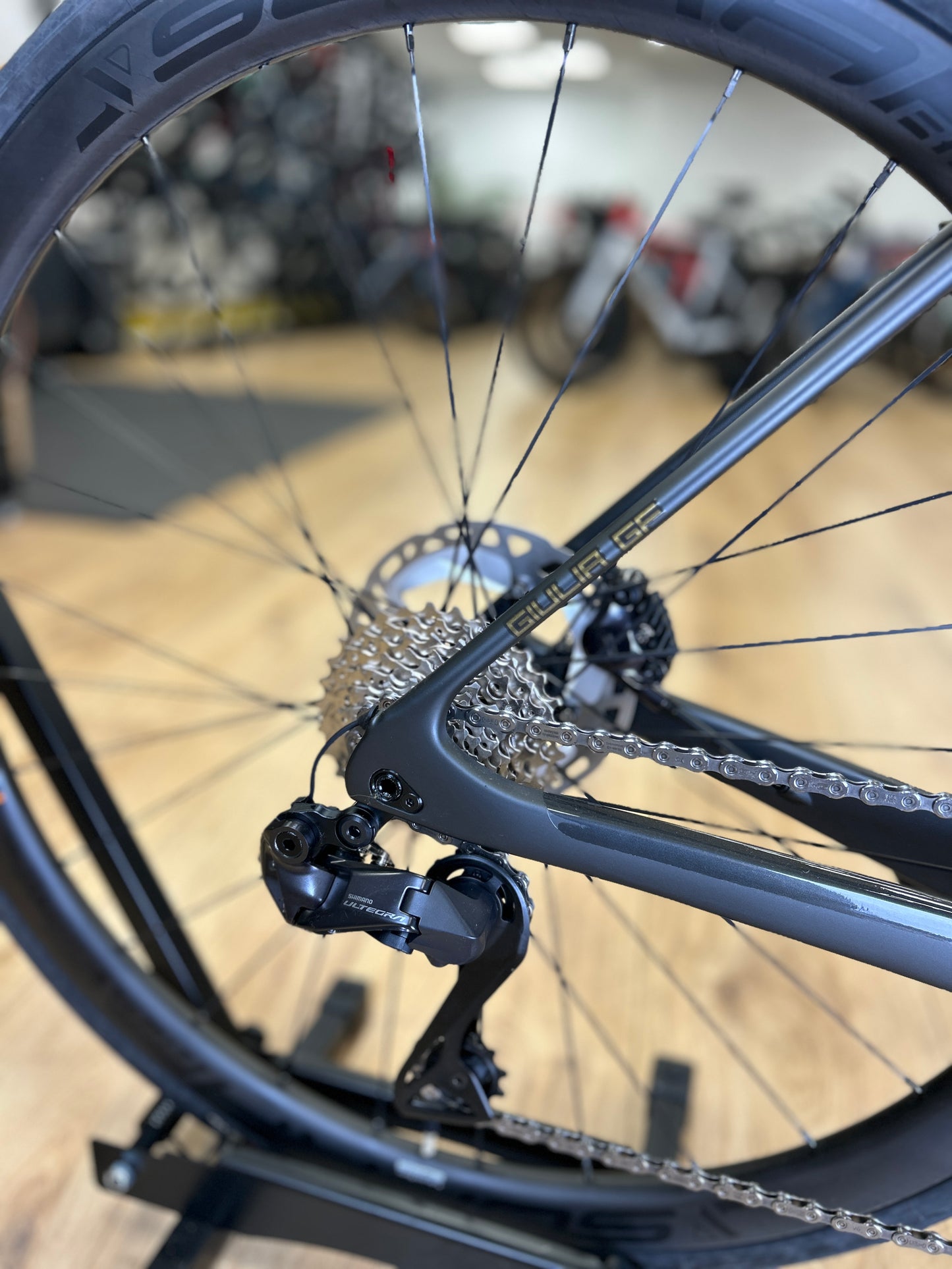 0km Showroom Model Sensa Giulia GF Di2 Carbon Racefiets