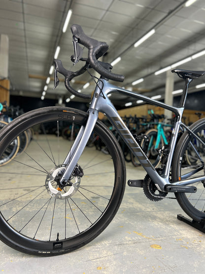 Giant Defy Advanced Pro 1 Di2 Carbon Racefiets