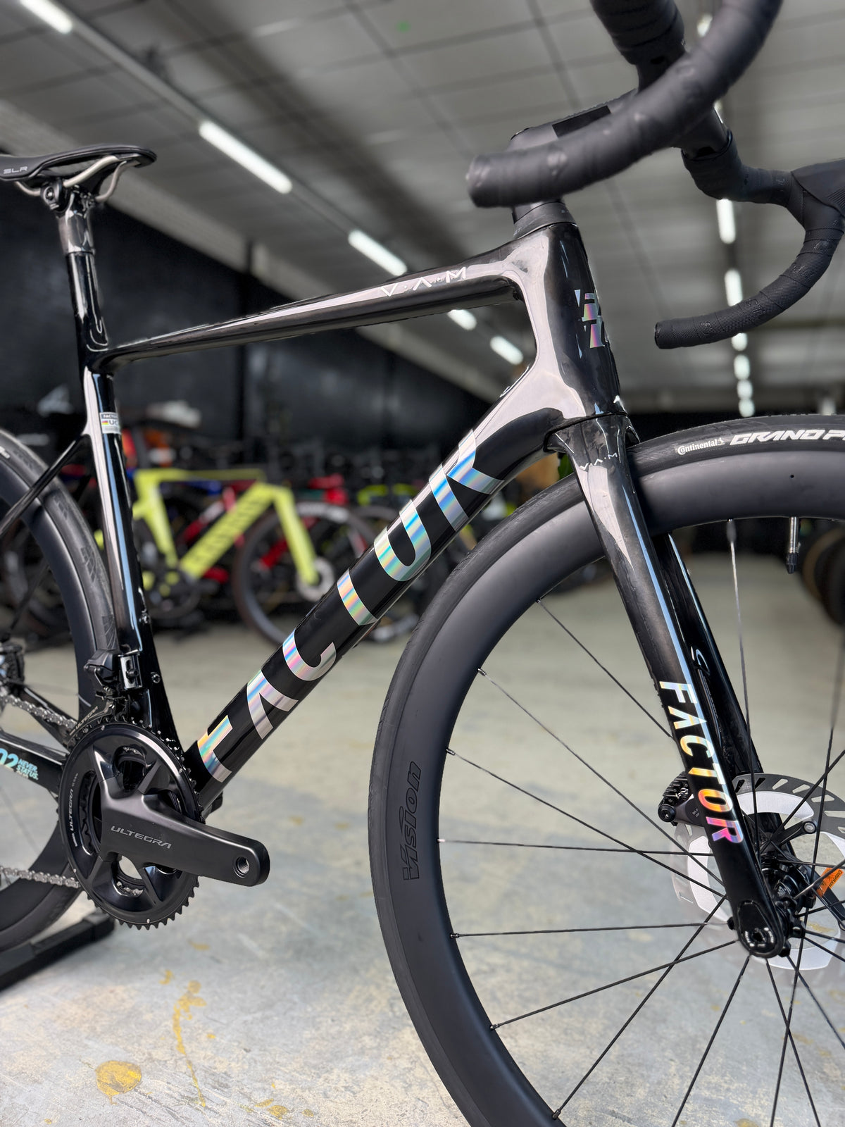 NIEUW Factor O2 VAM Di2 Carbon Racefiets