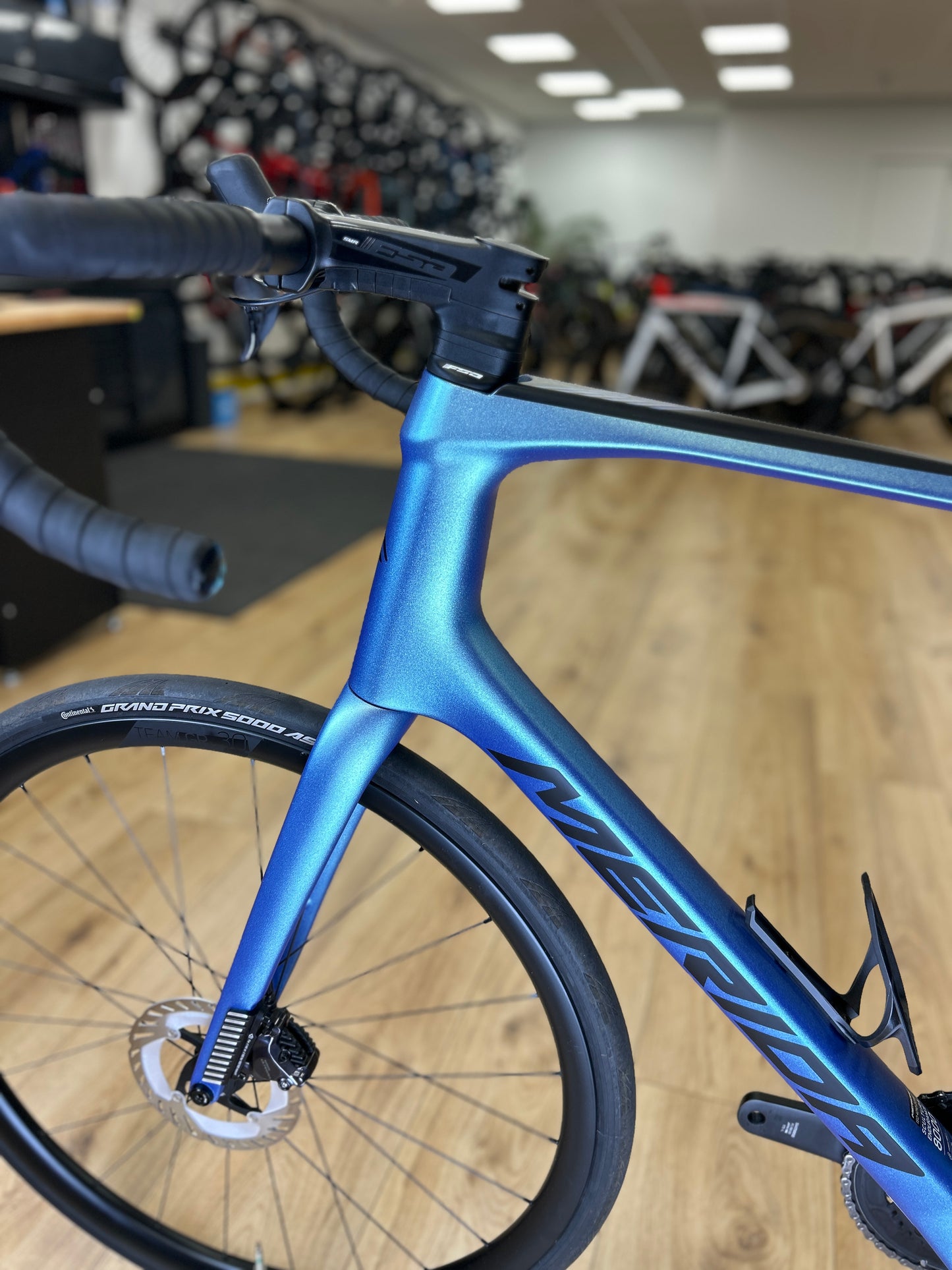 Merida Scultura Endurance 8000 Di2 Carbon Racefiets