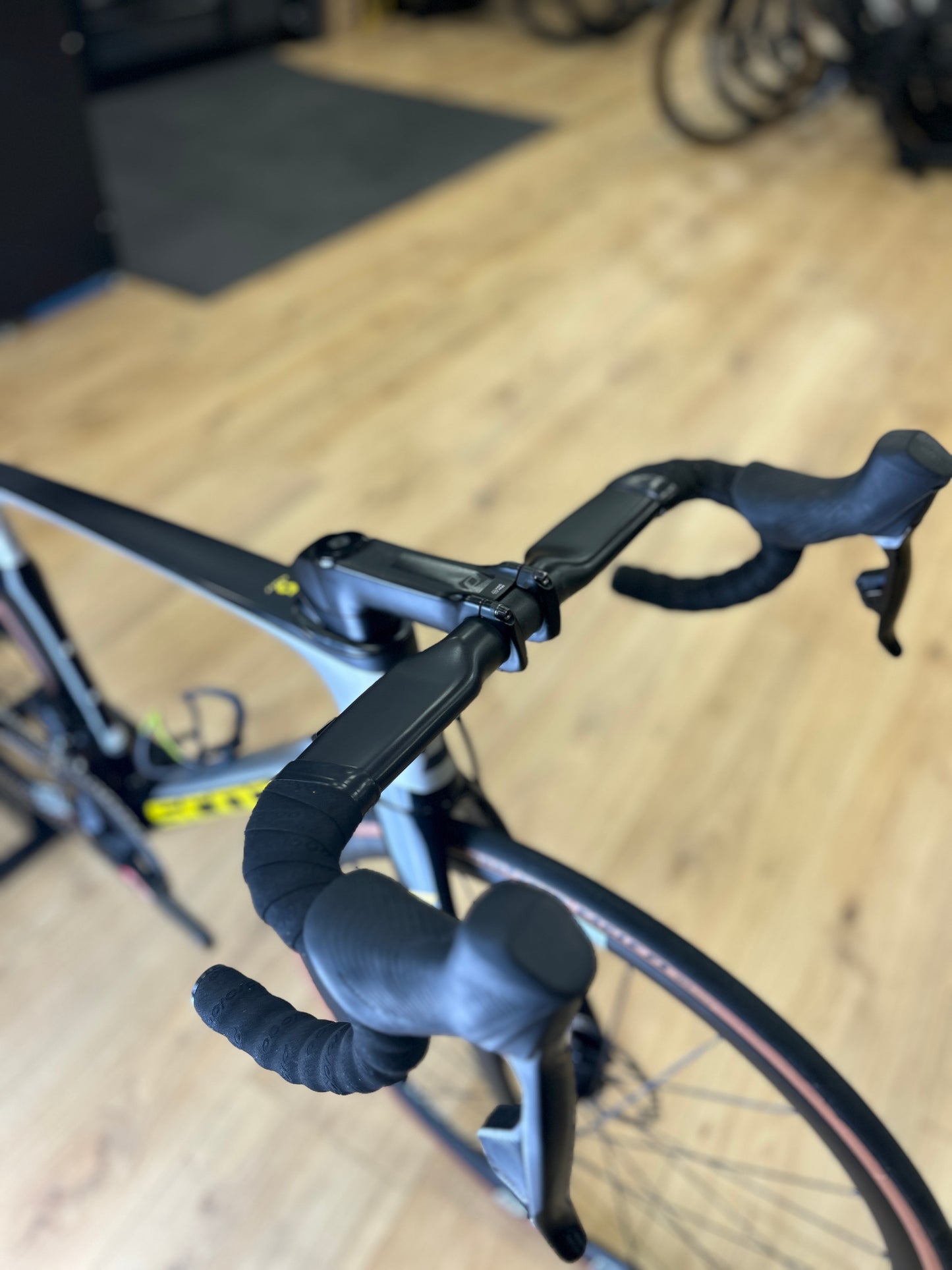 Scott Foil RC AXS Carbon Road Bike
