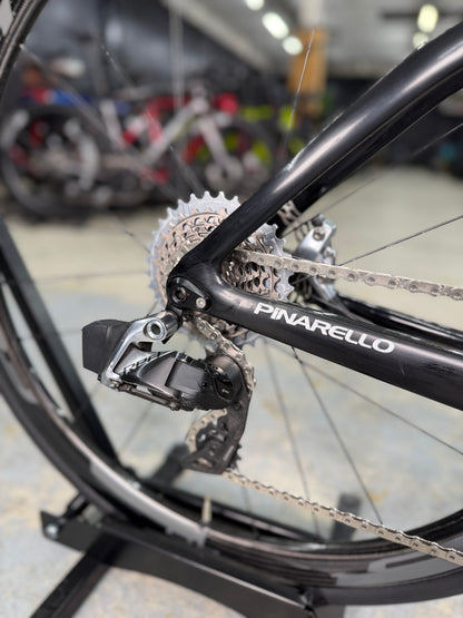 Pinarello F eTap Red Carbon Racefiets