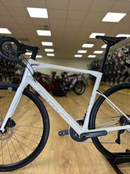 NEW - BMC Road Machine Ultegra Carbon Disc Racefiets
