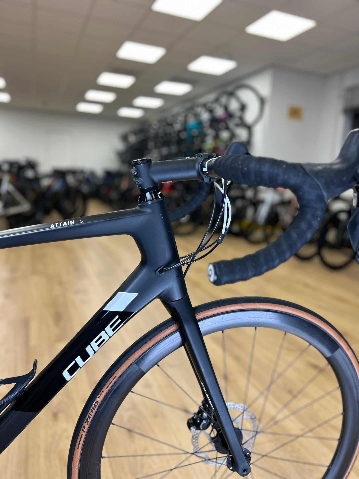 Cube Attain GTC SL Carbon Racefiets