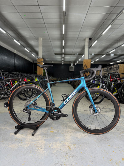 Cube Attain C:62 SLT Di2 Carbon Racefiets