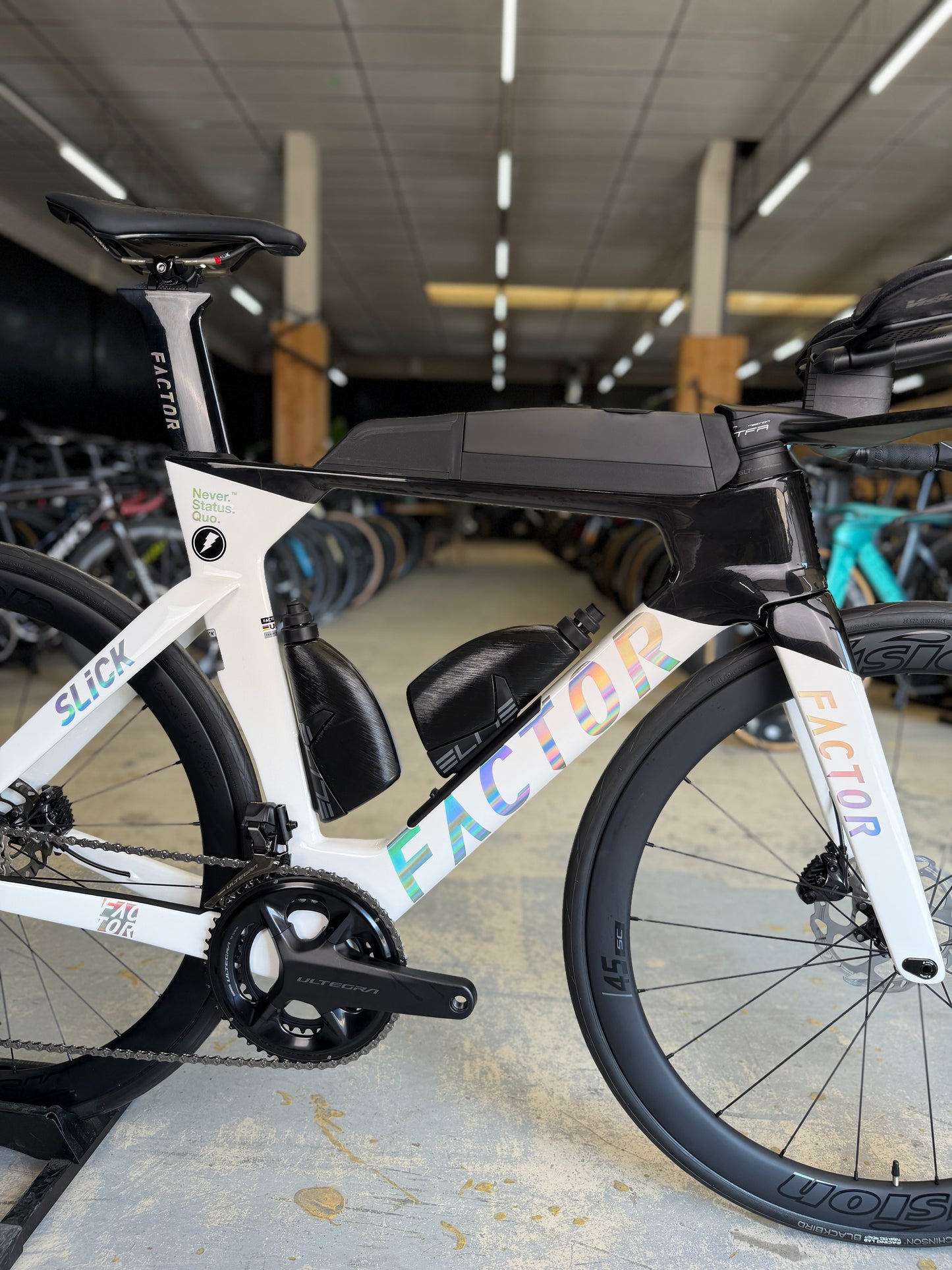 Demo Factor SLiCK Di2 Carbon TT