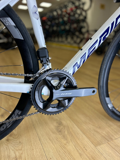 SHOWROOM MODEL 0km Merida Scultura 5000 Di2 Carbon Racefiets