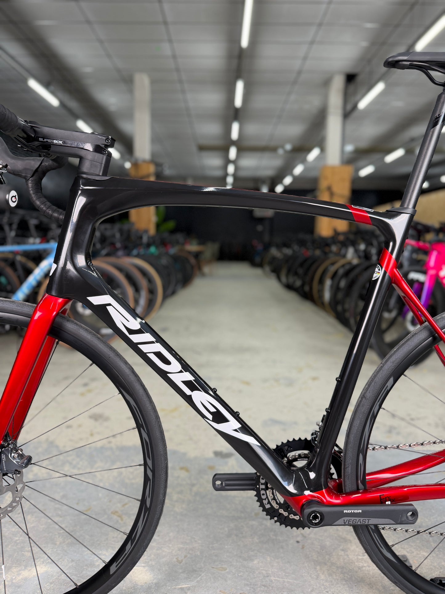 NIEUW Ridley Fenix SLiC Carbon Racefiets