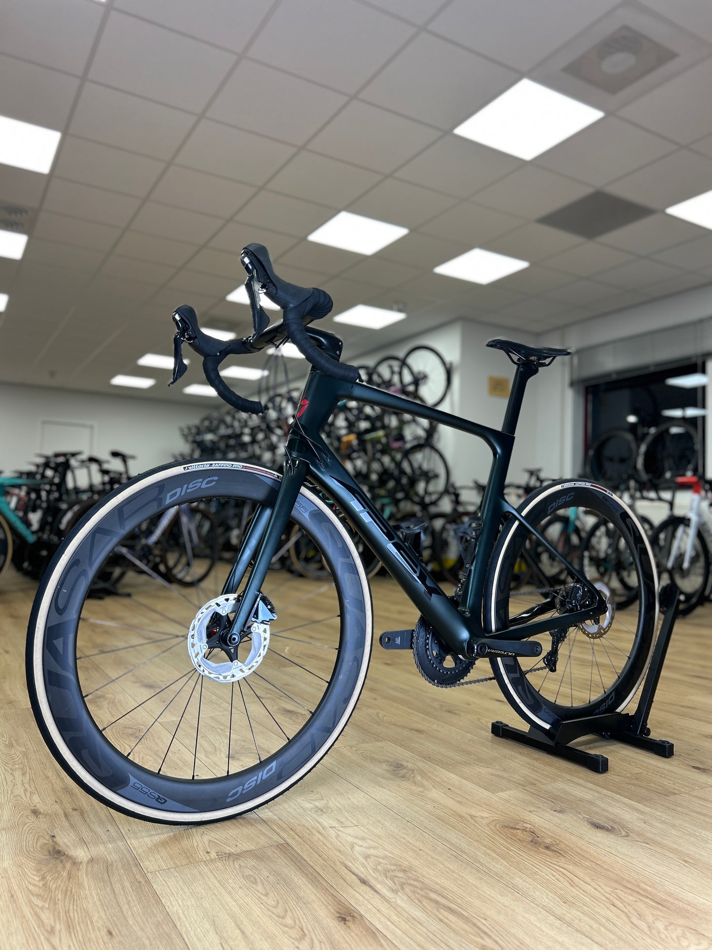 Apex Flare 3.0 Disc Carbon Racefiets