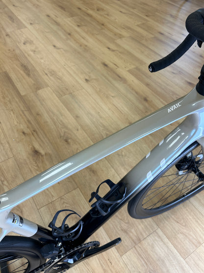 Liv Avail DI2 Carbon Disc Racefiets