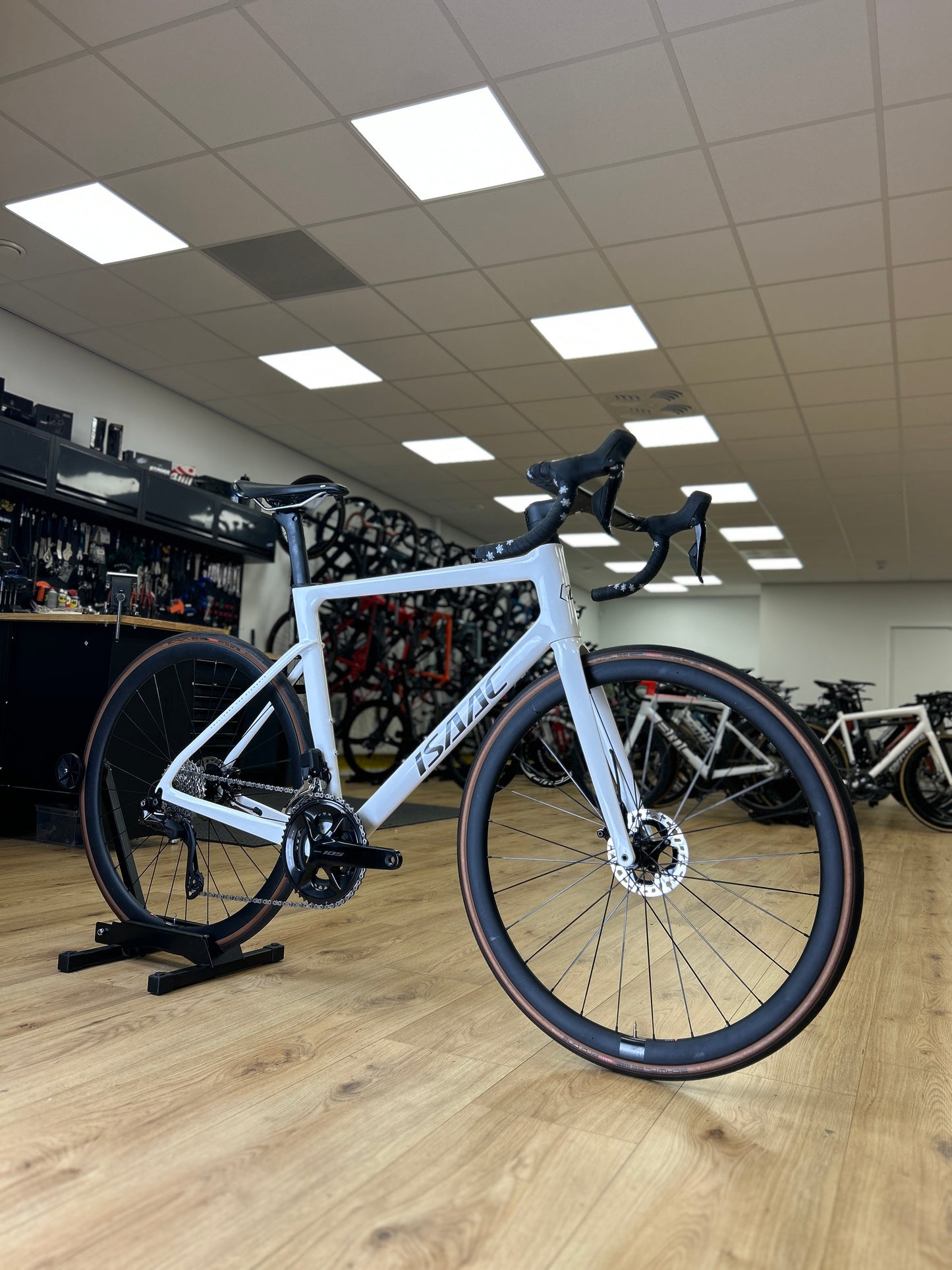 Isaac Boson Di2 Carbon Racefiets