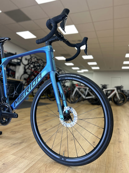 Merida Scultura Endurance 8000 Di2 Carbon Racefiets