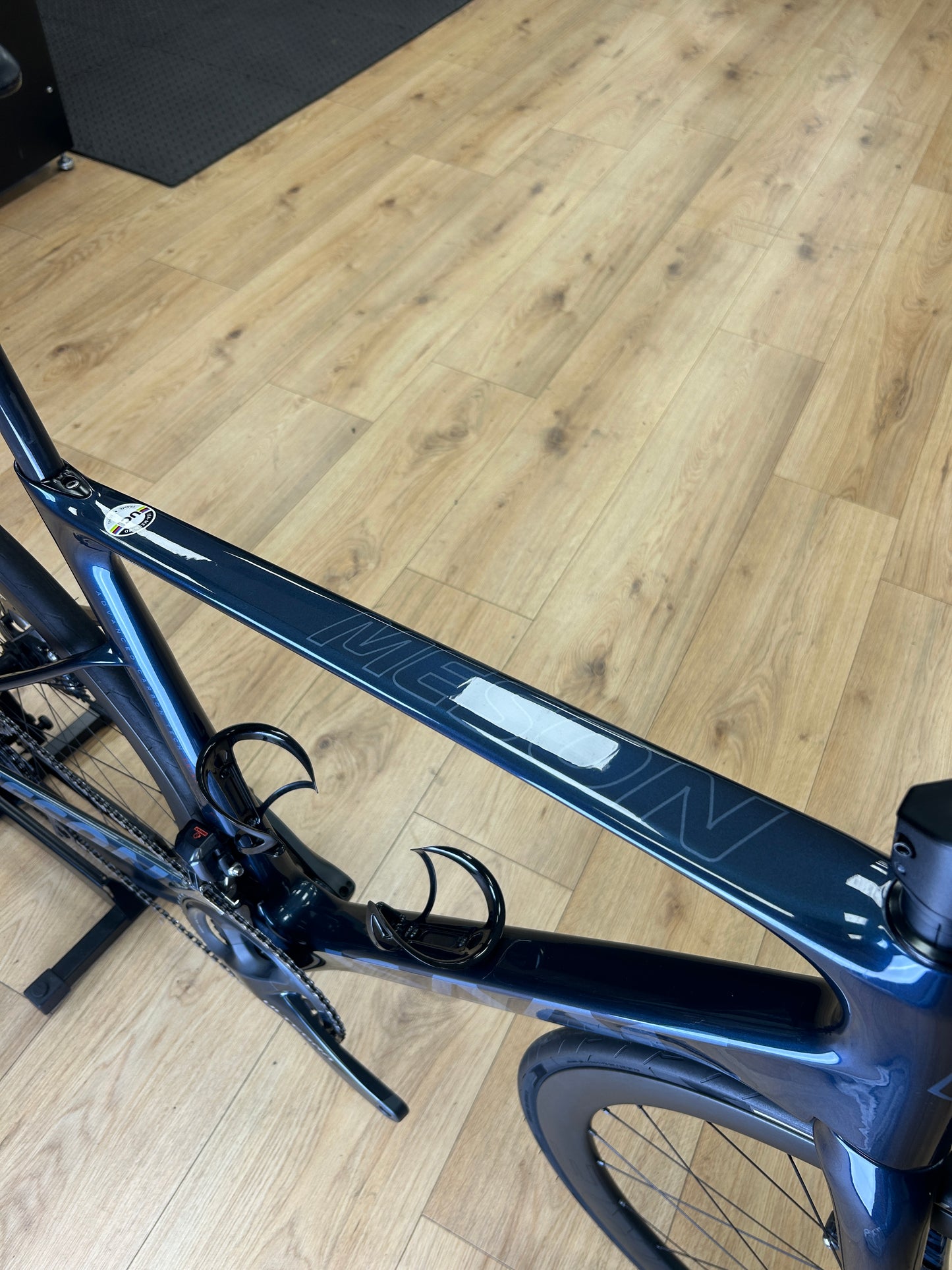 Isaac Meson Di2 Carbon Racefiets