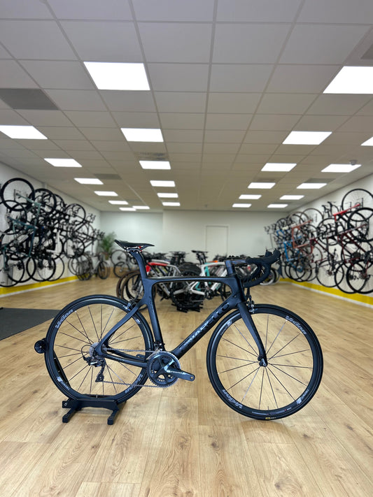 500km Pinarello Prince Carbon Racefiets