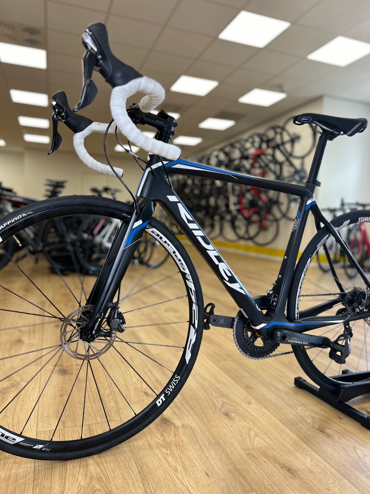 Ridley Fenix Disc Carbon Ultegra Racefiets