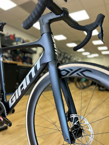 Giant Propel Advanced 1 AXS Carbon Road Bike