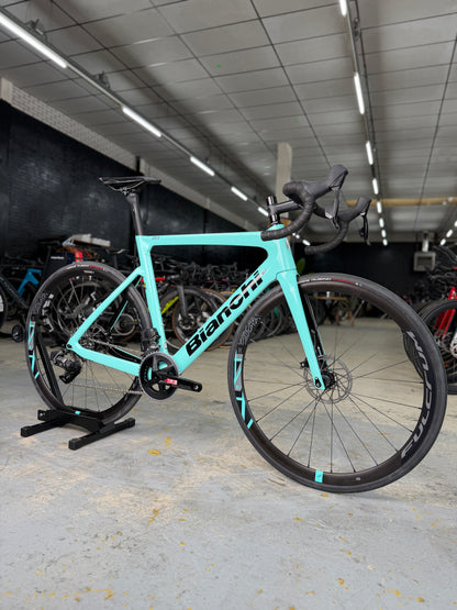 NIEUW Bianchi Aria AXS Carbon Racefiets