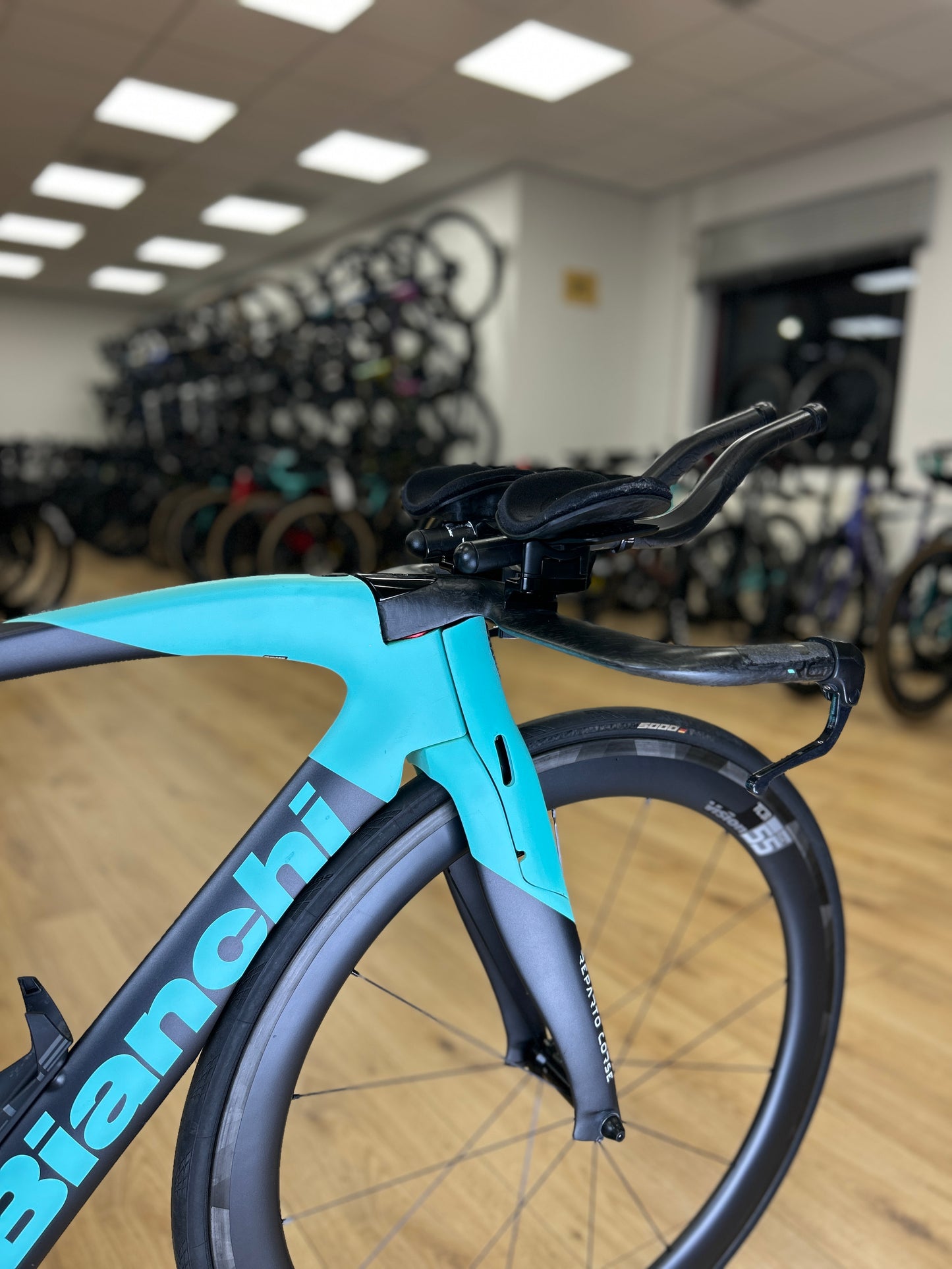 Bianchi Aquila CV Di2 Carbon Racefiets