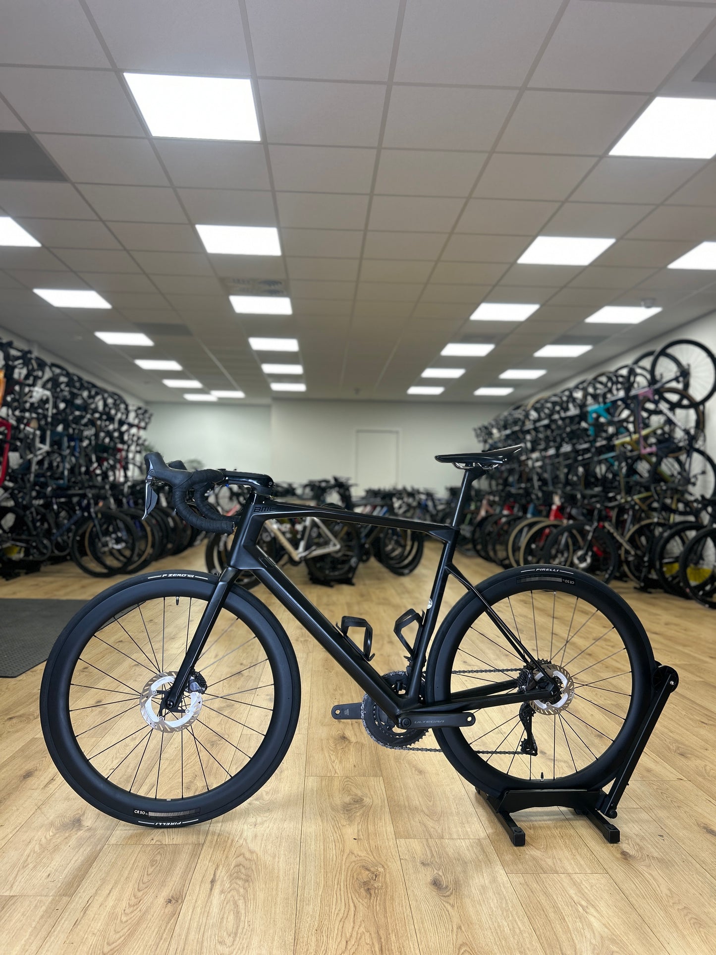 BMC Roadmachine 01 Di2 Carbon Racefiets