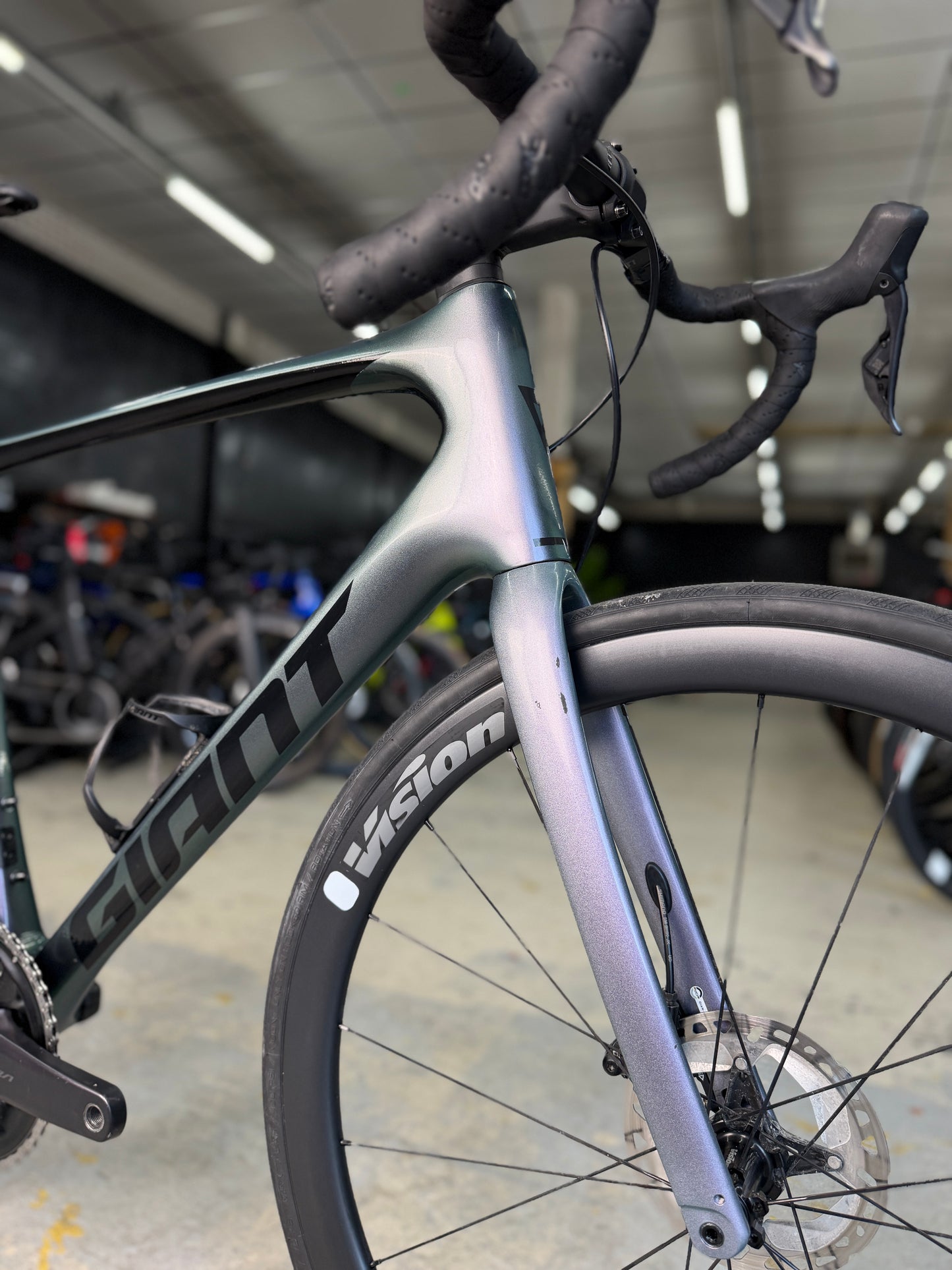 Giant Defy Advanced Pro 1 Di2 Carbon Road Bike