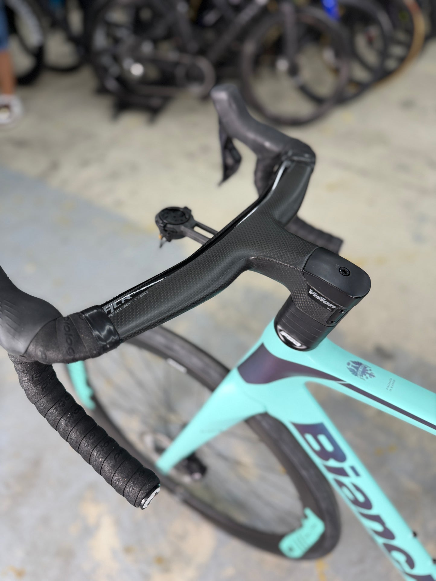 Bianchi Oltre Race Di2 Carbon Road Bike