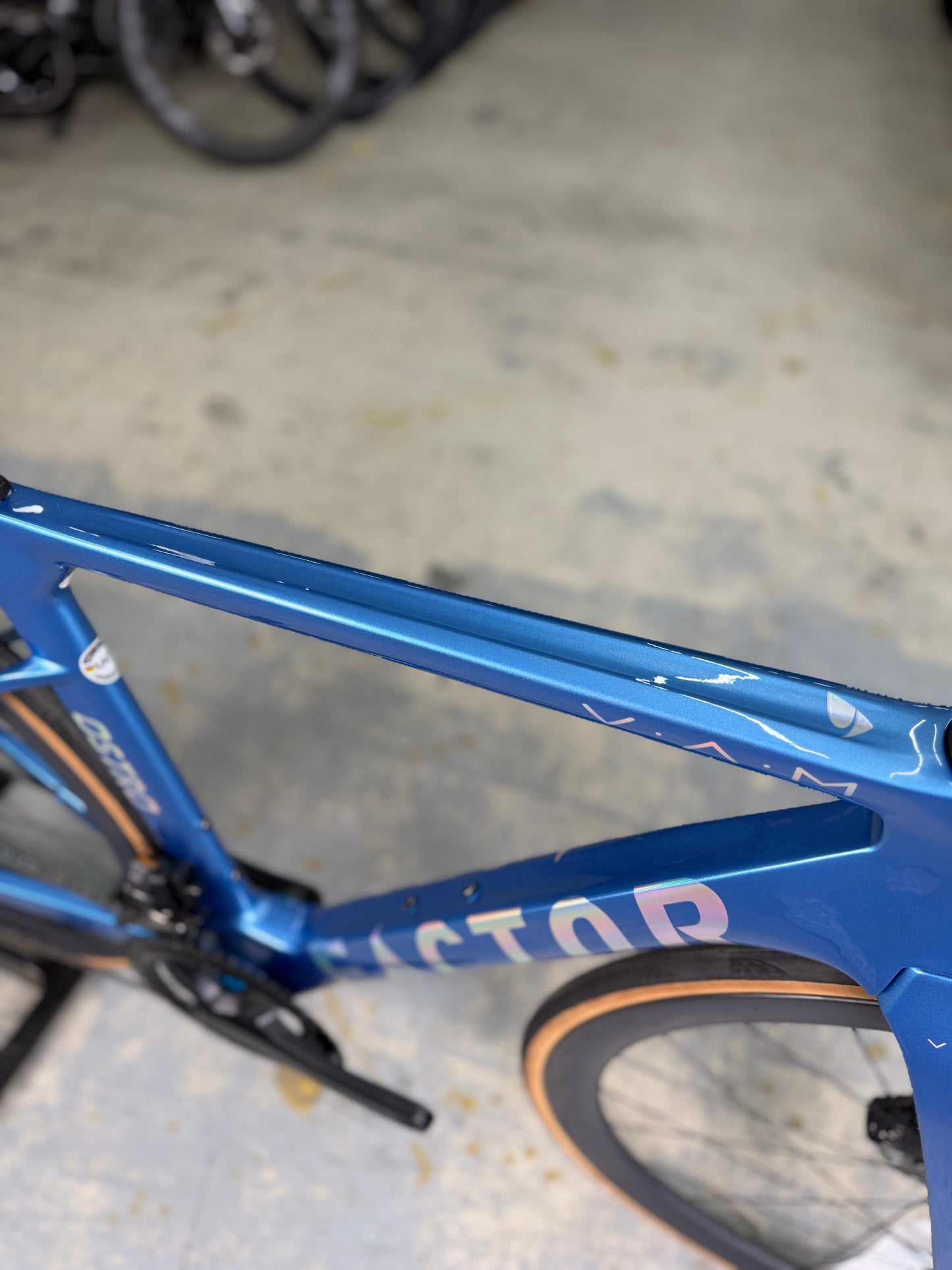 NIEUW Factor Ostro VAM Di2 Carbon Racefiets