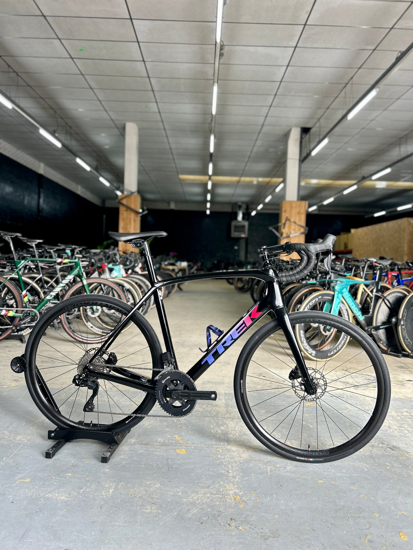 Trek Domane SL4 Di2 Carbon Road Bike
