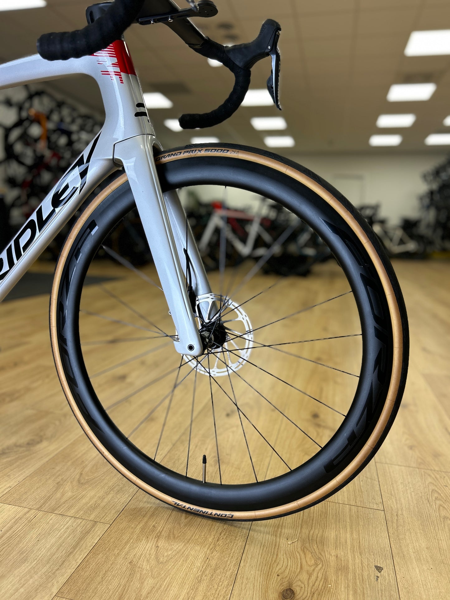 Ridley Noah Fast Disc Di2 Carbon Racefiets