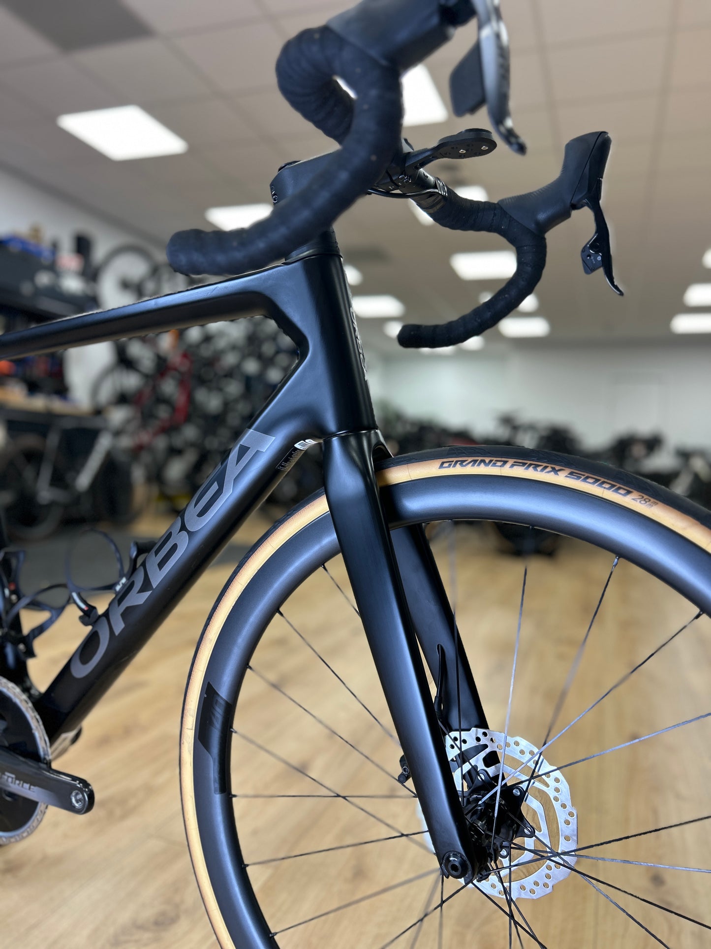 Orbea ORCA M21eTEAM PWR AXS Carbon Racefiets