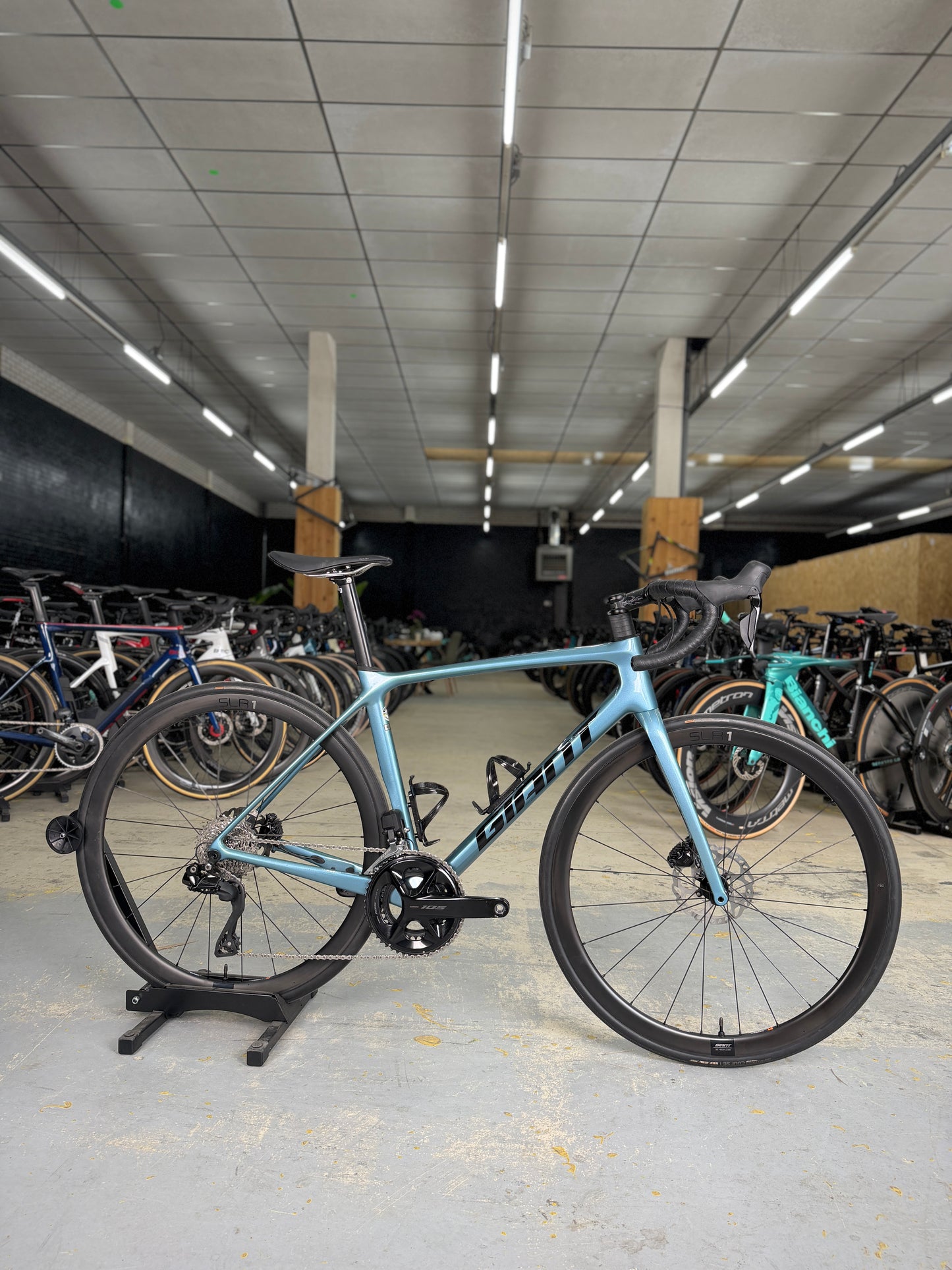 Giant TCR Advanced Pro Di2 Carbon Road Bike