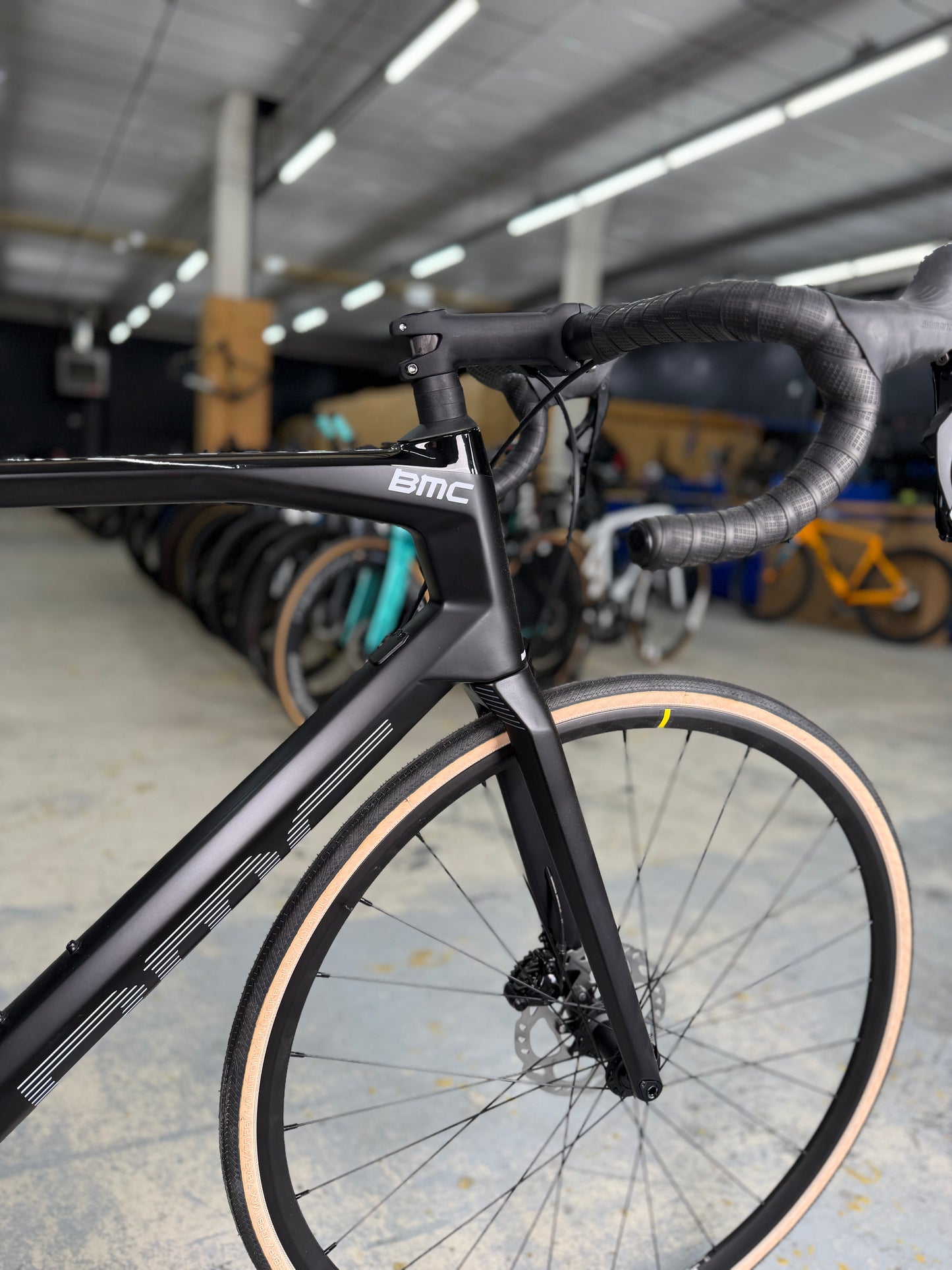 NIEUW BMC Roadmachine Four Di2 Carbon Racefiets