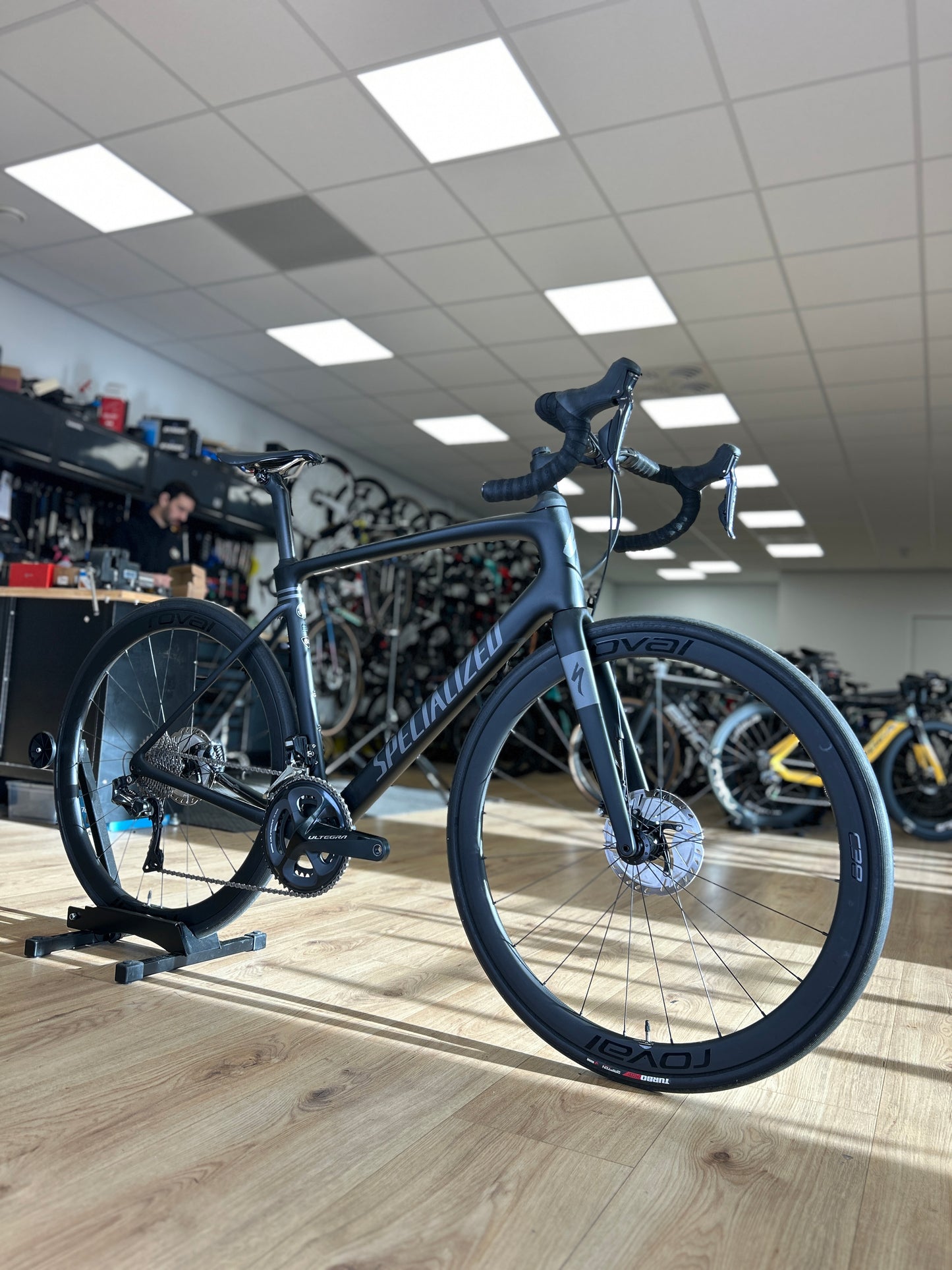 Specialized Roubaix Expert Di2 Carbon Road Bike