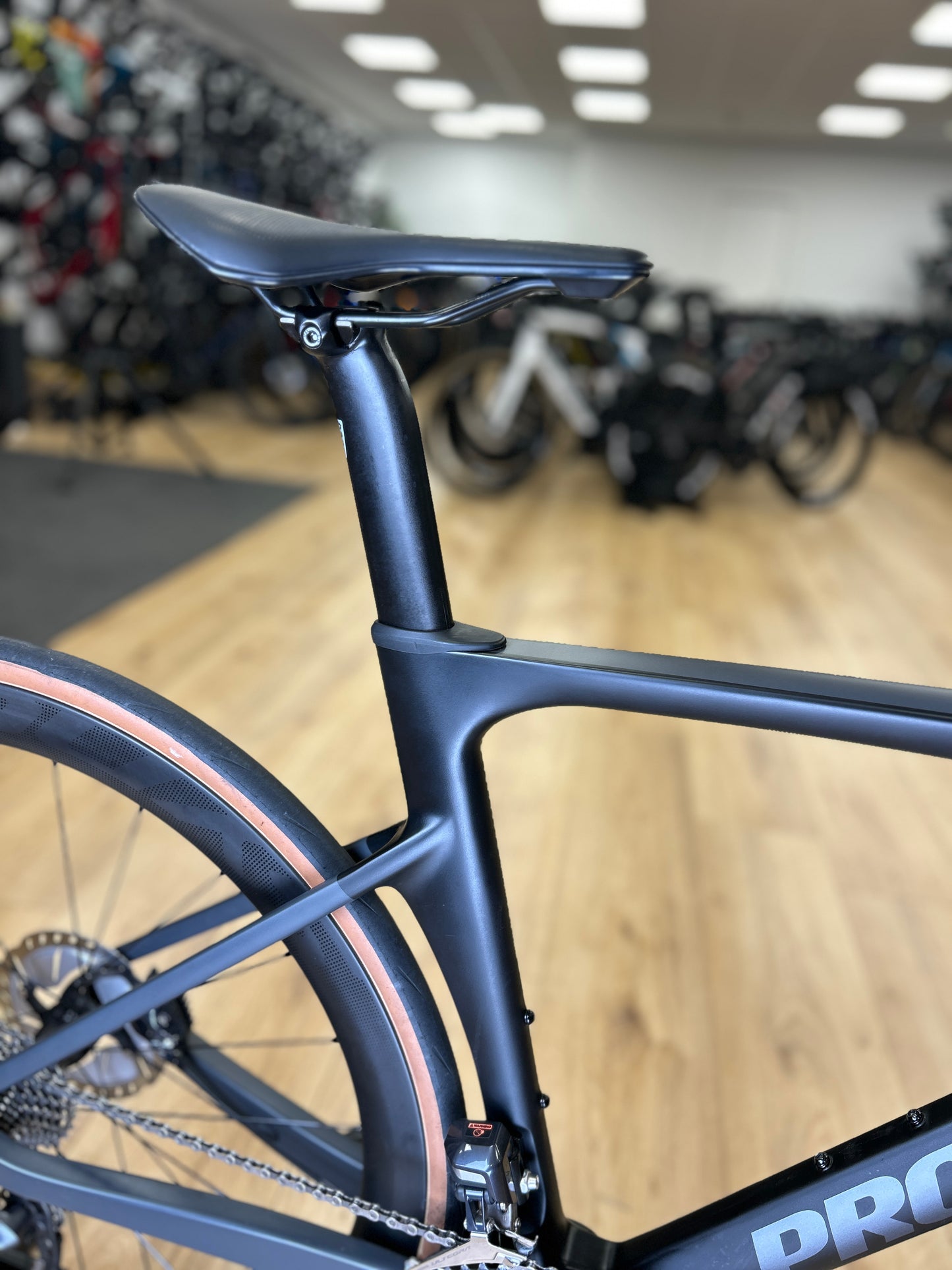 ProRace Chaos DSO Di2 Carbon Road Bike