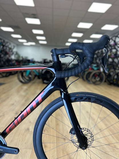 Giant Defy Advanced 1 Di2 Carbon Racefiets