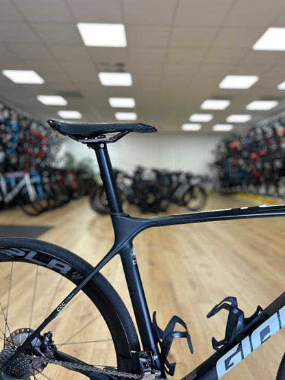 Giant TCR Disc Team CCC Carbon Racefiets