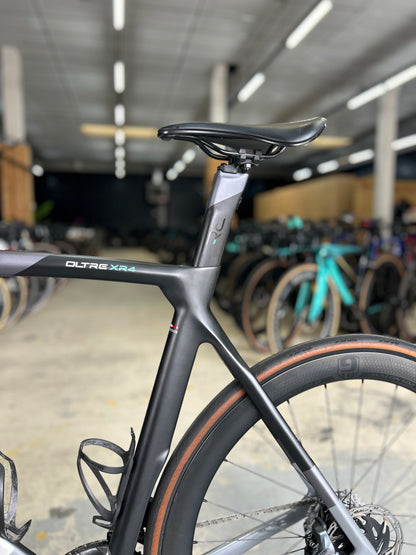 Bianchi Oltre XR4 AXS Carbon Road Bike
