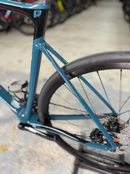 Giant Defy Carbon Racefiets
