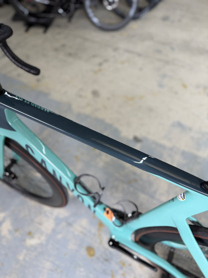 Canyon Aeroad CF SLX AXS Carbon Racefiets